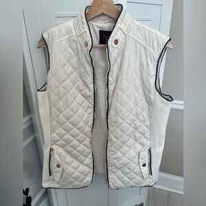 Cavalini Los Angeles Quilted Sherpa Lined Vest Women’s Size L Cozy Western